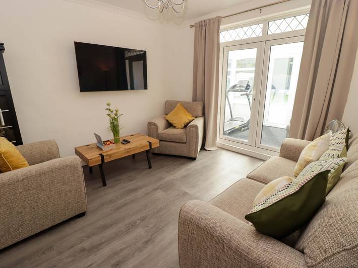 Gîte pour 8 personnes, avec jardin à Barry - 4