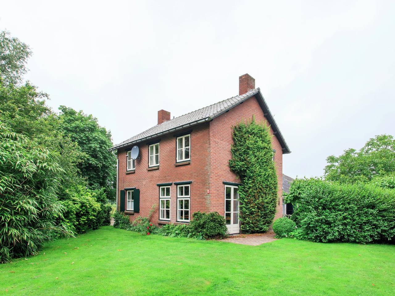 Holiday Home Lage Mierde with Garden & Bbq in Lage Mierde, North Brabant