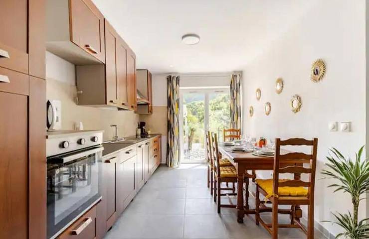 Gîte pour 4 personnes, avec jardin à Châtillon-en-Michaille - 4