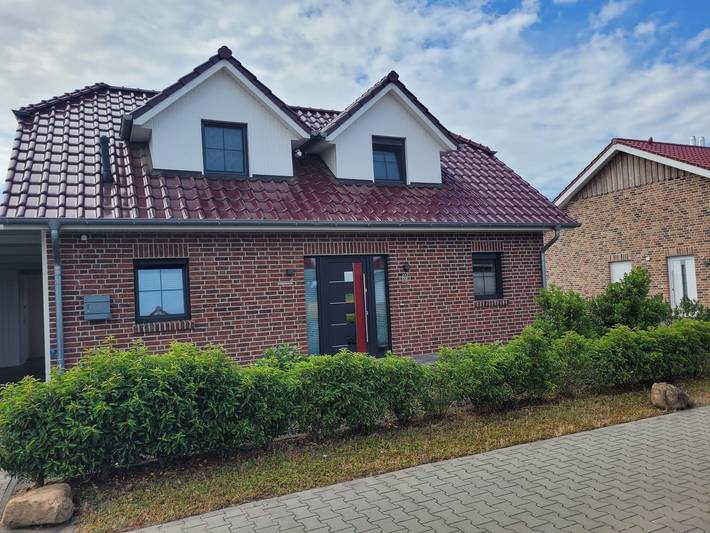 Ferienhaus für 6 Personen, mit Garten und Sauna sowie Seeblick in Geeste