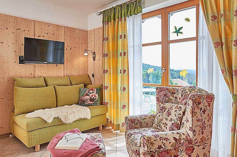 Ganze Wohnung, Romantik & Ruhe pur – Auszeit am Waldrand mit Bergblick und Kachelofen in Wegscheid, Passauer Land