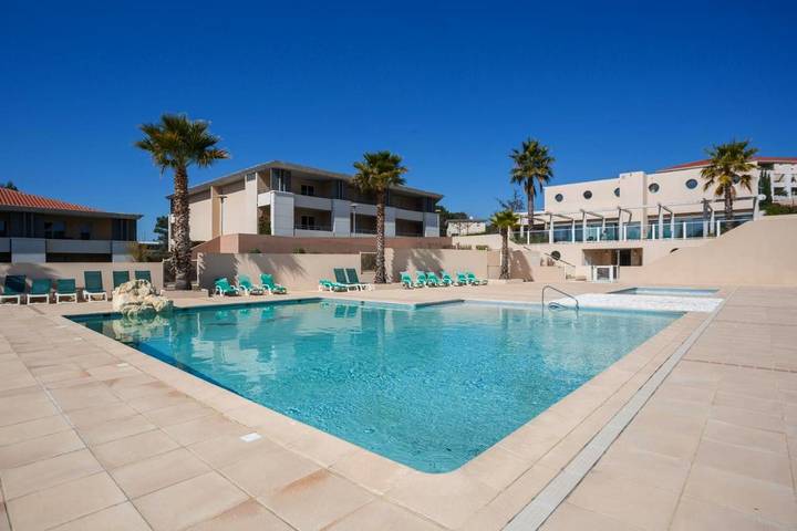 Parc de vacances pour 6 personnes, avec piscine et terrasse, animaux acceptés sur la Côte d'Azur - 2