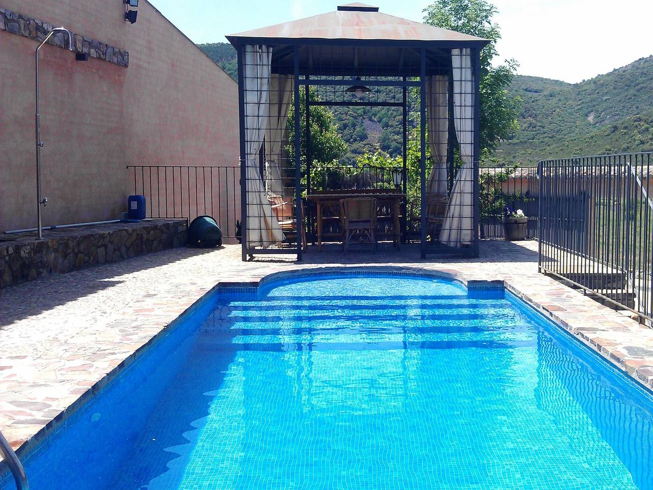 Casa en Navas de Estena con Piscina y Jacuzzi in Navas de Estena, Provincia de Ciudad Real
