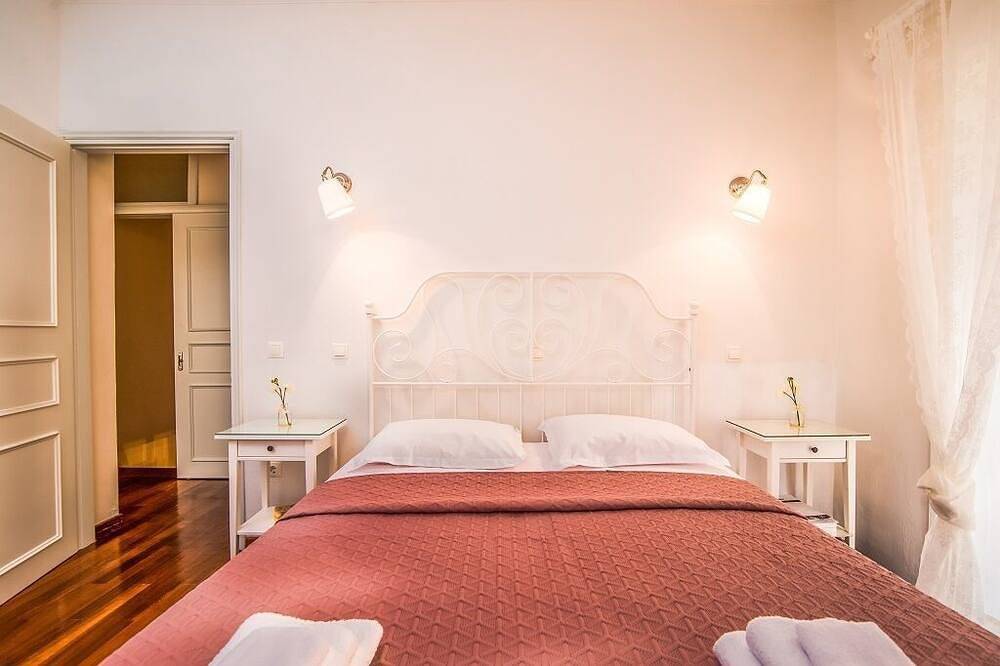 4 Bedroom Garden House  in Pelekas, Korfu