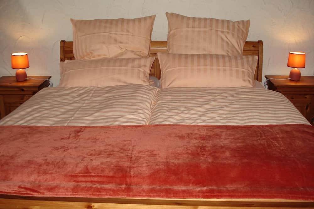 Ganze Wohnung, 6-Bett-Ferienwohnung Eifeltraum mit Sauna - Eifelferienhaus Miro in Steffeln, Vulkaneifel
