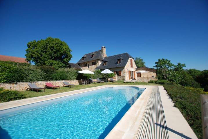 Location de vacances pour 8 personnes, avec Balcon et Terrasse ainsi que Jardin et Piscine dans Les Coteaux Périgourdins - 2