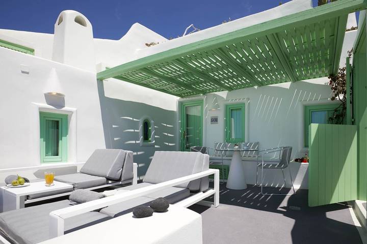 Location de vacances pour 3 personnes, avec terrasse et jacuzzi dans Firostefani - 3