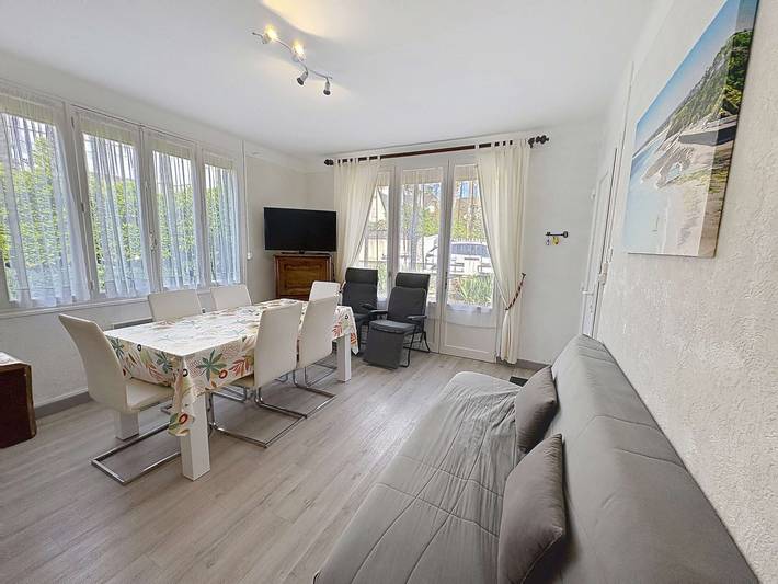 Location de vacances pour 4 personnes, avec jardin dans Carolles Plage - 2