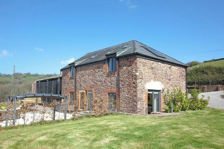 Holiday rental for 6 people, with garden and hot tub in Tiverton