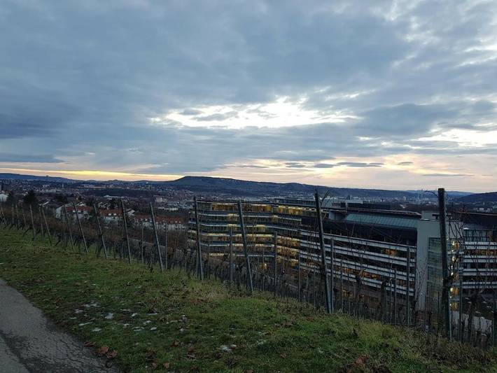Ferienwohnung für 4 Personen, mit Balkon und Terrasse sowie Garten in Bad Cannstatt - 2
