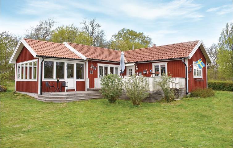 Hus för 6 Personer med trädgård in Svenska Östersjön