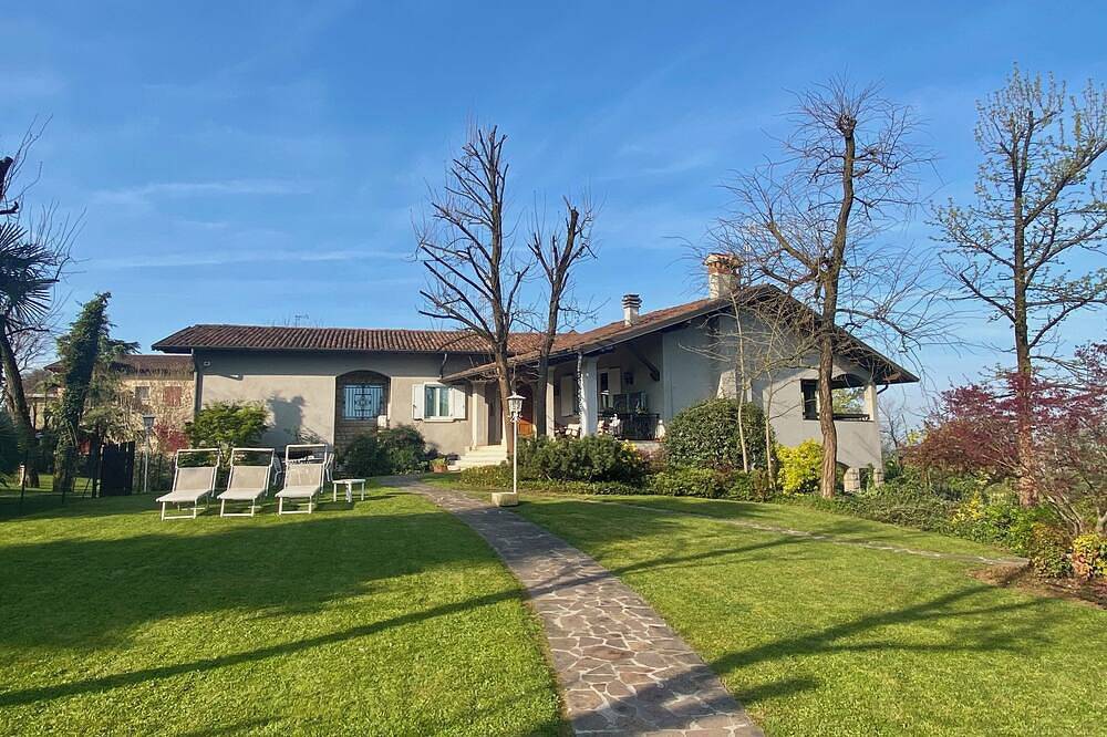 Casa vacanza a Castenedolo a partire da 337€ a notte