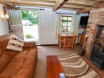 Holiday Home for 2 People in Lincolnshire Wolds AONB, Midlands, Photo 3