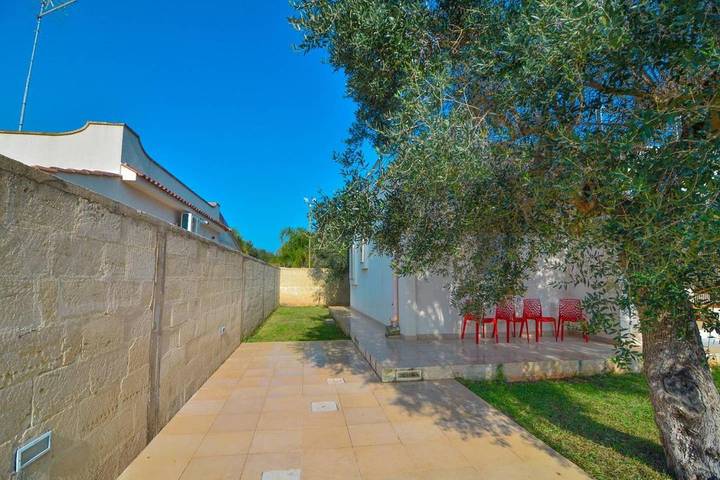 Ferienhaus für 5 Personen, mit Garten und Pool sowie Terrasse, mit Haustier in Torre Colimena - 4
