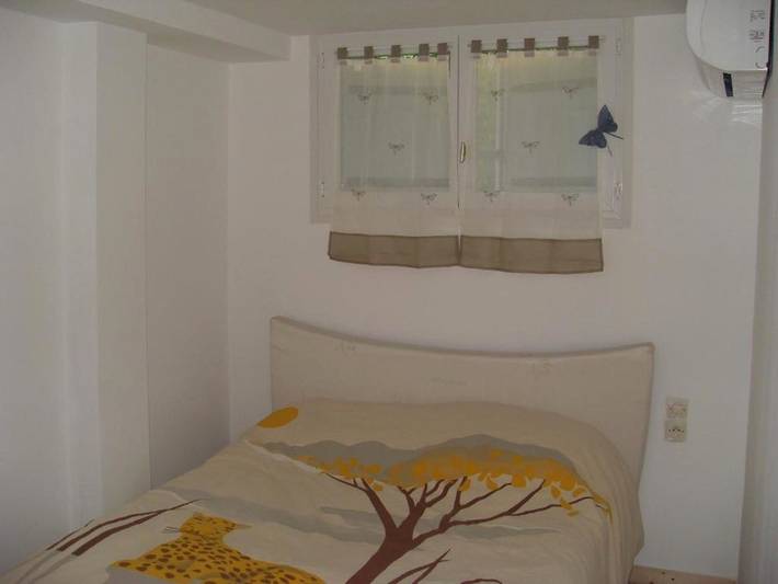 Gîte pour 4 personnes, avec terrasse et piscine, animaux acceptés à Corbès - 3