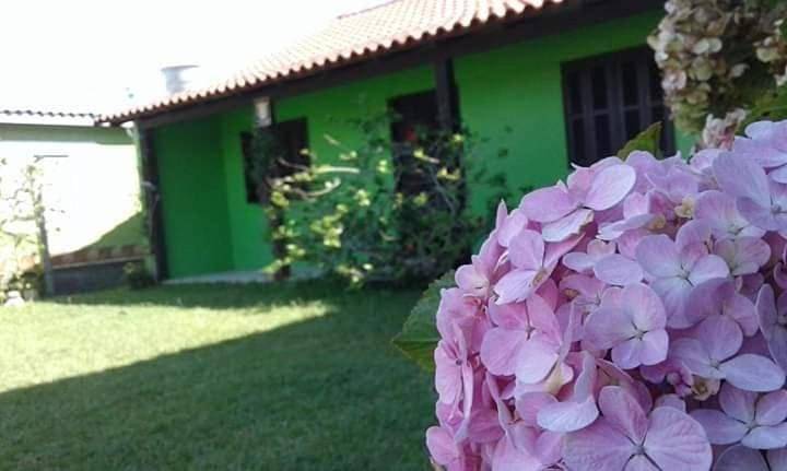 Casas e apartamentos de temporada para 9 pessoas, com terraço e jardim, com animais de estimação no Litoral Gaúcho