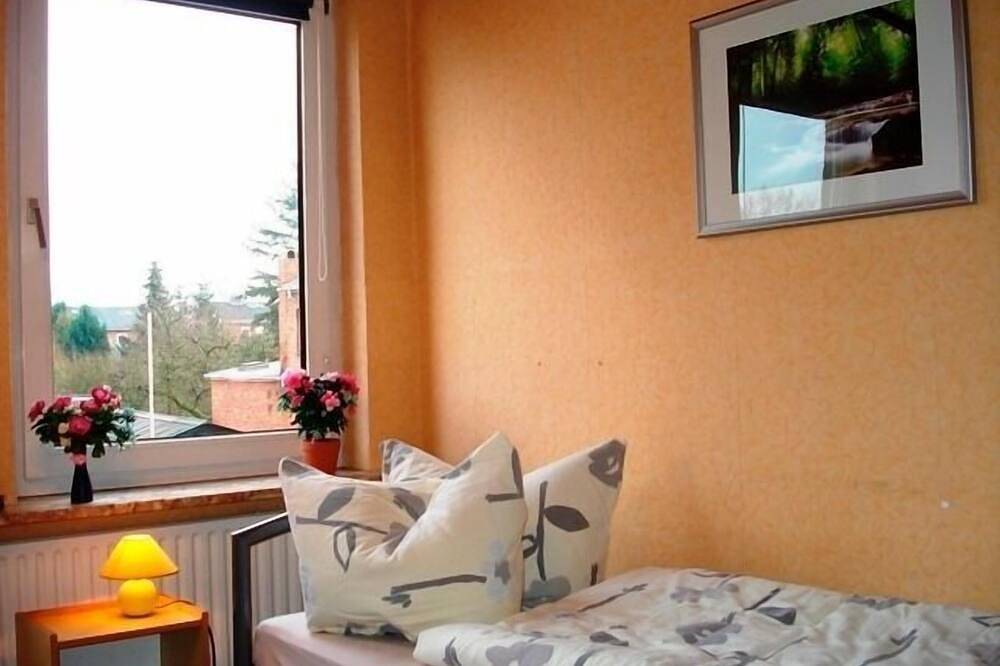 Ganze Wohnung, Ferienwohnung/App. für 3 Gäste mit 80m² in Büdelsdorf (13618) in Büdelsdorf, Schleswig-Holstein