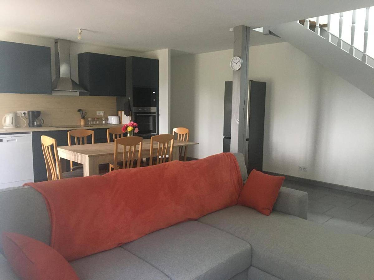 Four-Bedroom House in Mordelles, Région de Rennes