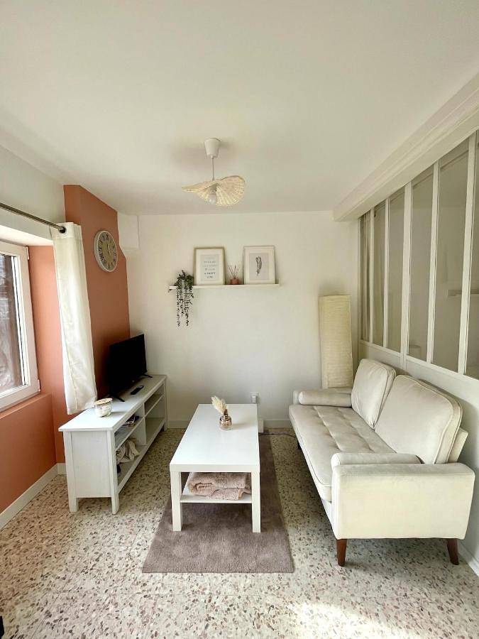 Gîte pour 2 personnes, avec terrasse, animaux acceptés dans Leyment - 3