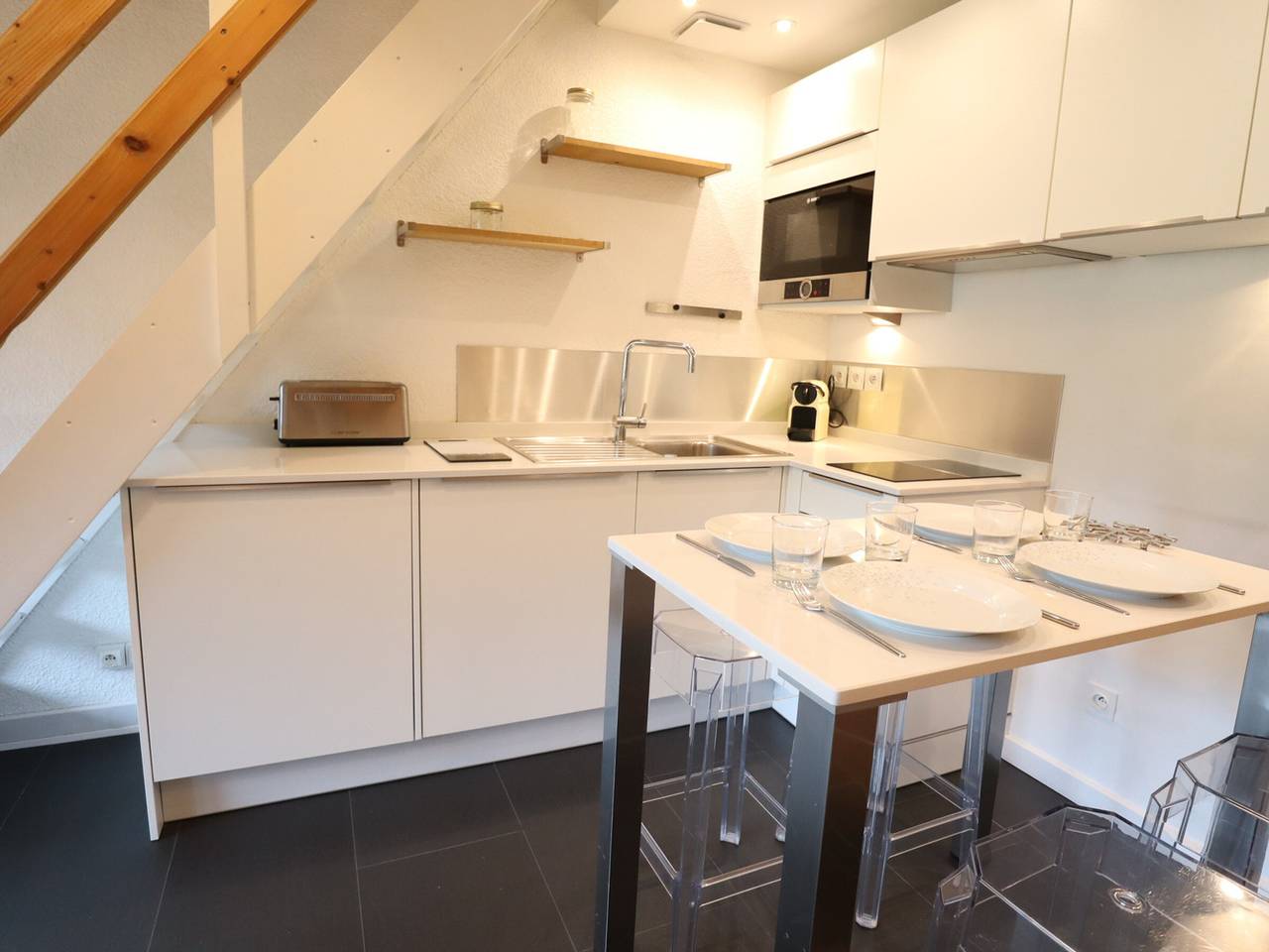 Studio entier, Appartement rénové aux Gets, proche centre et télécabines, 1 chambre + mezzanine, parking inclus in Les Gets, Les Portes du Soleil