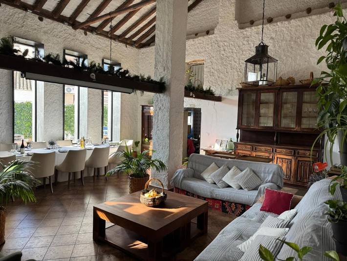 Casa rural para 14 personas, con piscina para niños además de piscina y jardín, Se admiten mascotas en La Sagra - 2