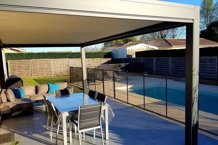 Maison de vacances pour 5 personnes, avec Terrasse et Jardin à Izon
