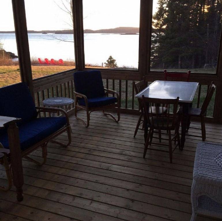 Starfish Cottage: Hervorragende Meerblick, Deck & Walking Trail über dem Ufer in Charlotte County