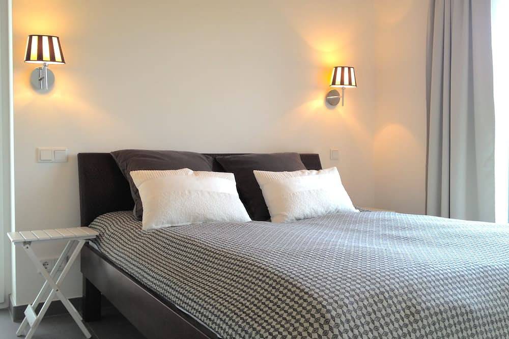 Ruhiges 5* Ferienhaus direkt am Wasser | Wlan | Sauna | Kamin | Whirlwanne in Kosel, Rendsburg-Eckernförde