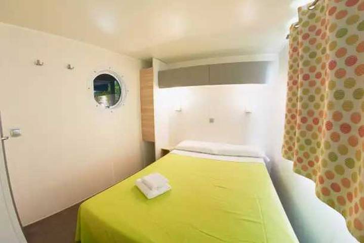 Mobil home pour 6 personnes, avec bassin pour enfant à Malgrat de Mar - 4