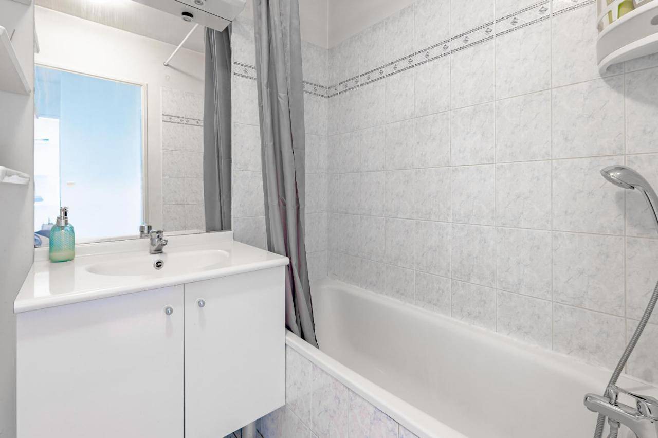 Appartement entier, Three-Bedroom Apartment in Orly (Île de France), Val-de-Marne