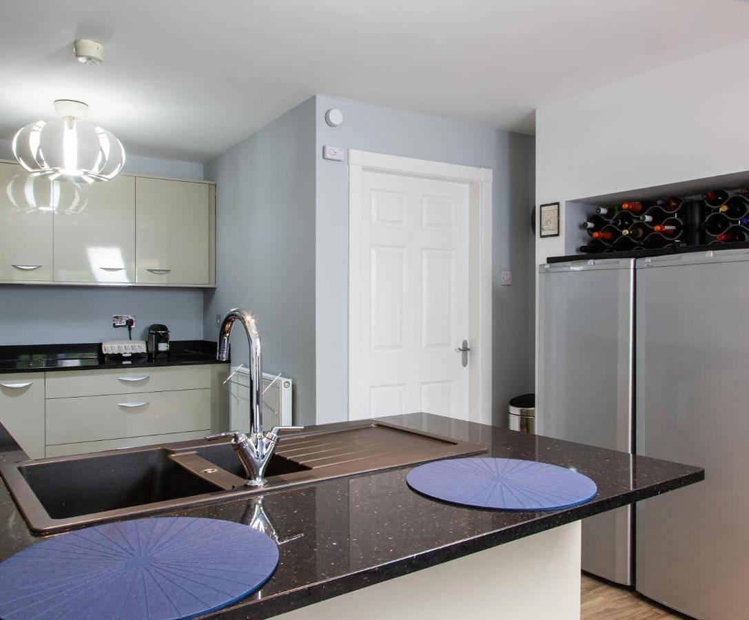 Entire apartment, Two-Bedroom Apartment in Warrington, Cheshire