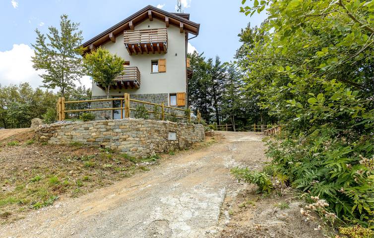Ferienhaus für 16 Personen mit Terrasse in Collagna, Alta Via dei Parchi