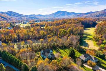 Vacation Rental for 10 Guests in Virginia, USA, Picture 2