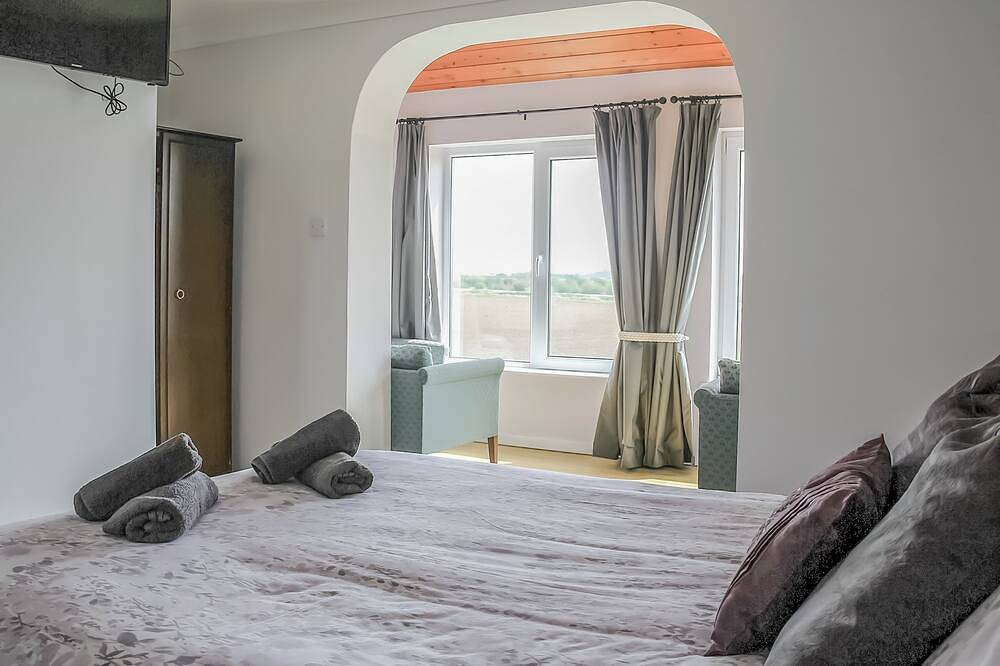 5 bedroom accommodation in Brandesburton, near Hornsea in Brandesburton, East Riding of Yorkshire