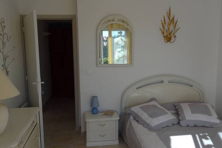 Gîte pour 2 personnes, avec jardin et terrasse à Manosque - 2