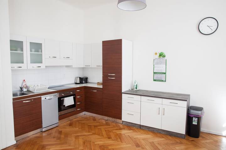 Ferienwohnung für 9 Personen, mit Balkon in Prag - 2