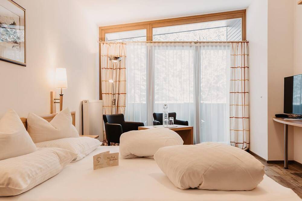 Einzelzimmer mit Dusche, Wc - Naturhotel Schütterbad in Unken, Pinzgau