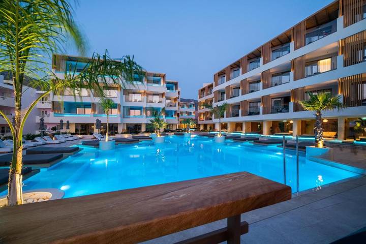 Ferienanlage für 3 Personen, mit Balkon und Pool auf Kreta - 2