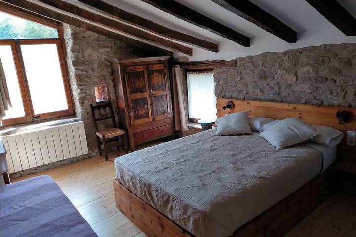 Casa rural para 14 personas, con jardín y terraza - 1