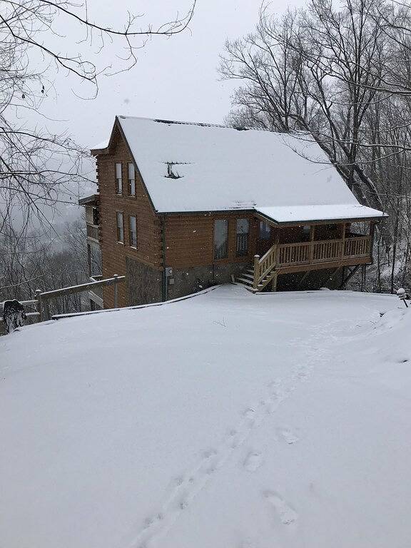 Chalet for 8 people, with hot tub and balcony in Gatlinburg