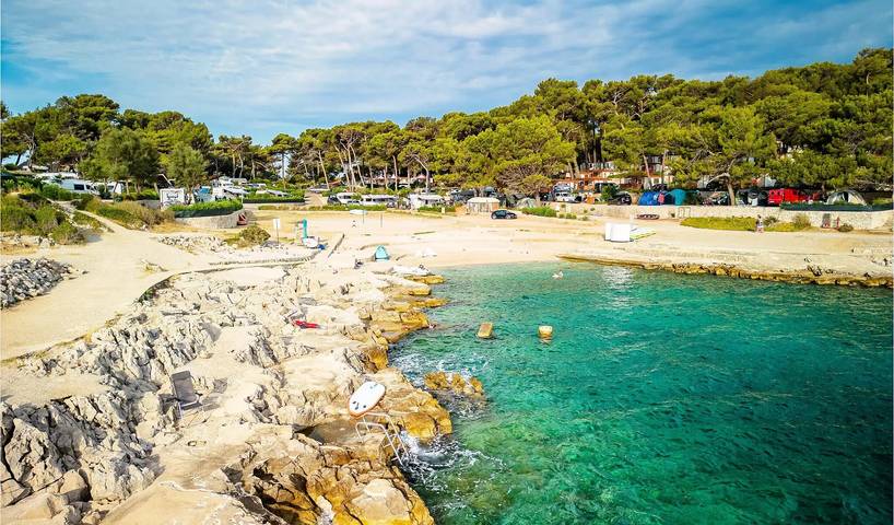Mobilheim | Comfort | 3 Zi. | 6 pers. | Ãœberdachte Terrasse | A/C | Tv in Mali Lošinj, Cunski
