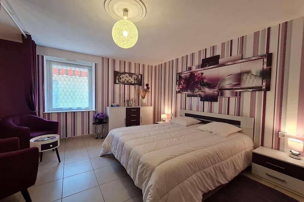 Gemütliches Ferienhaus für 2 Personen mit Ladestation und Parkplatz, nahe Toul und Nancy. in Choloy-Ménillot, Toul