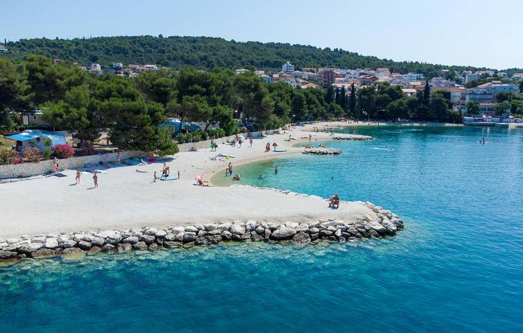 Camping für 6 Personen, mit Terrasse in Trogir