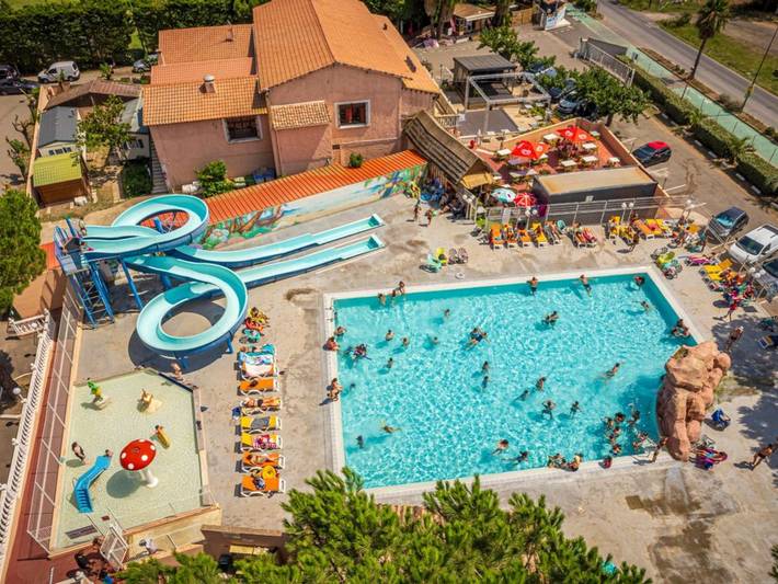 Mobil home pour 6 personnes, avec terrasse et piscine dans Serignan Plage