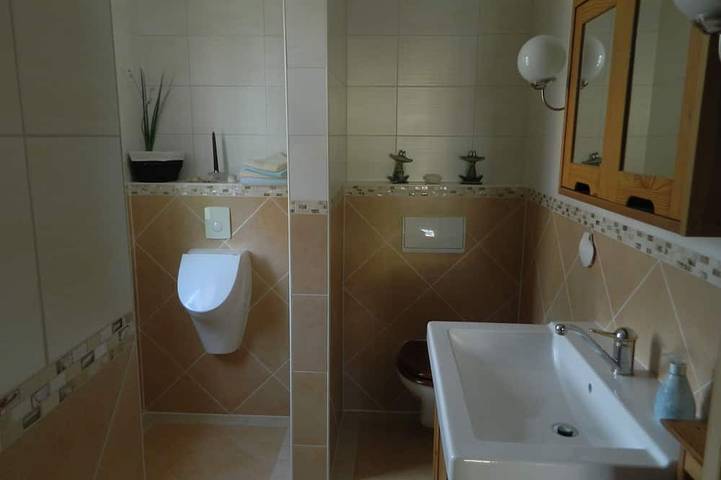 Ferienhaus für 5 Personen, mit Terrasse und Garten sowie Pool in Unterwellenborn - 3
