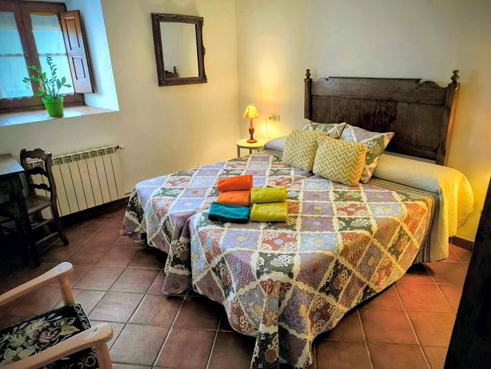Casa rural para 2 personas, con terraza y jardín en Provincia de Gerona - 2
