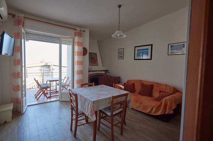 Ferienwohnung für 4 Personen, mit Balkon in Cala Gonone
