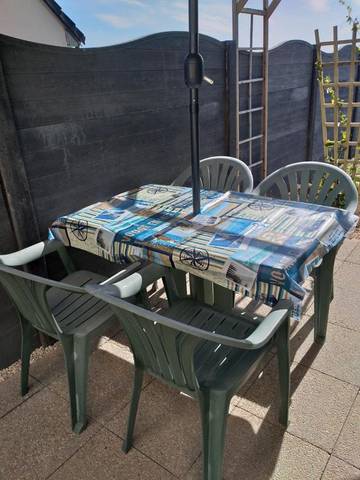 Gîte pour 4 personnes, avec terrasse, adapté aux familles dans Folligny
