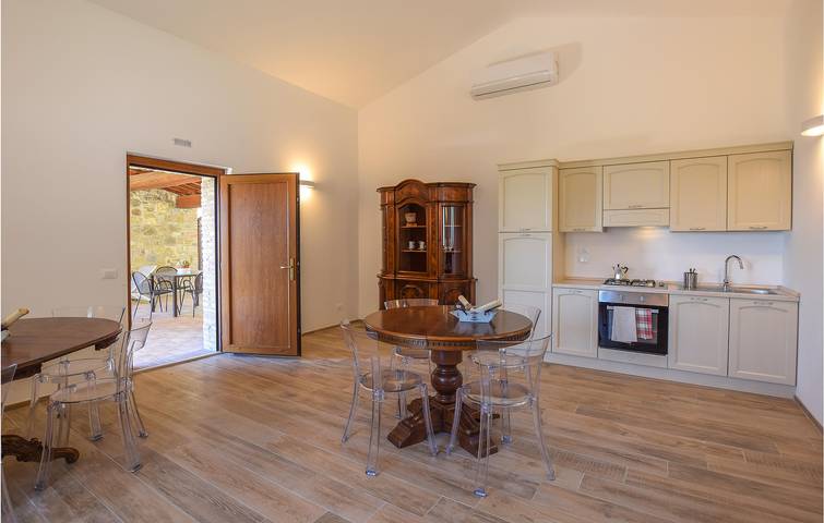 Appartement spacieux avec parking et climatisation in Gualdo Cattaneo, Province de Pérouse