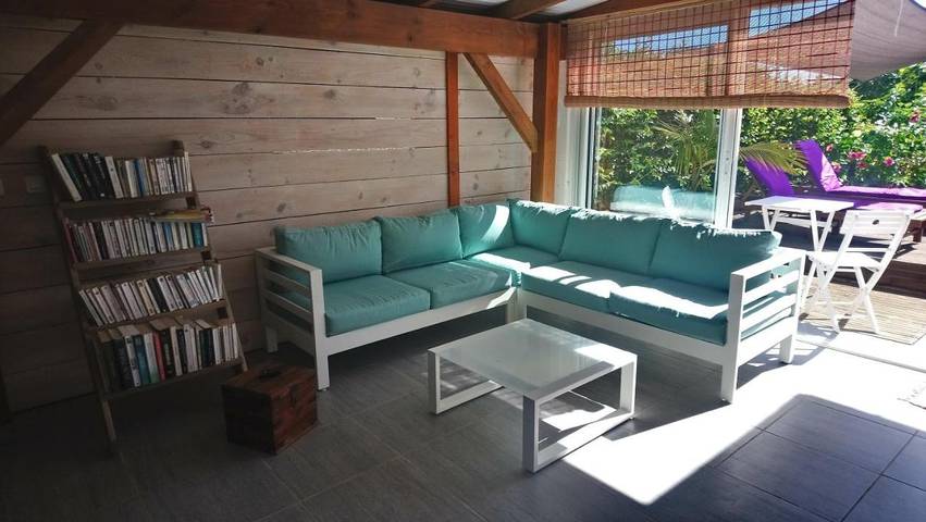 Gîte pour 2 personnes, avec piscine et jardin ainsi que jacuzzi et terrasse à Lamentin (Guadeloupe) - 2